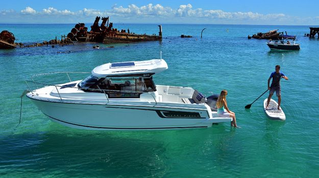 Jeanneau-Power Merry Fisher-695 Series 2 