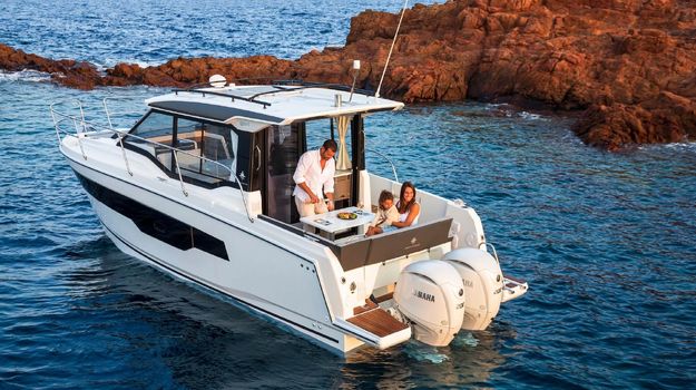 Jeanneau-Power Merry Fisher-895 Series 2 NEW