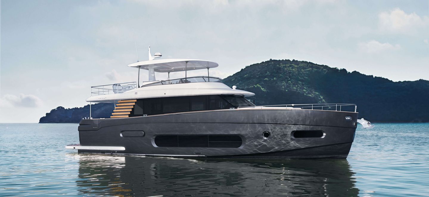 Azimut Magellano 66