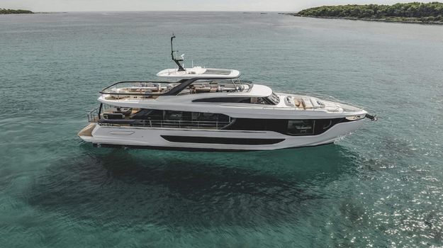 Azimut-Grande-26 Metri