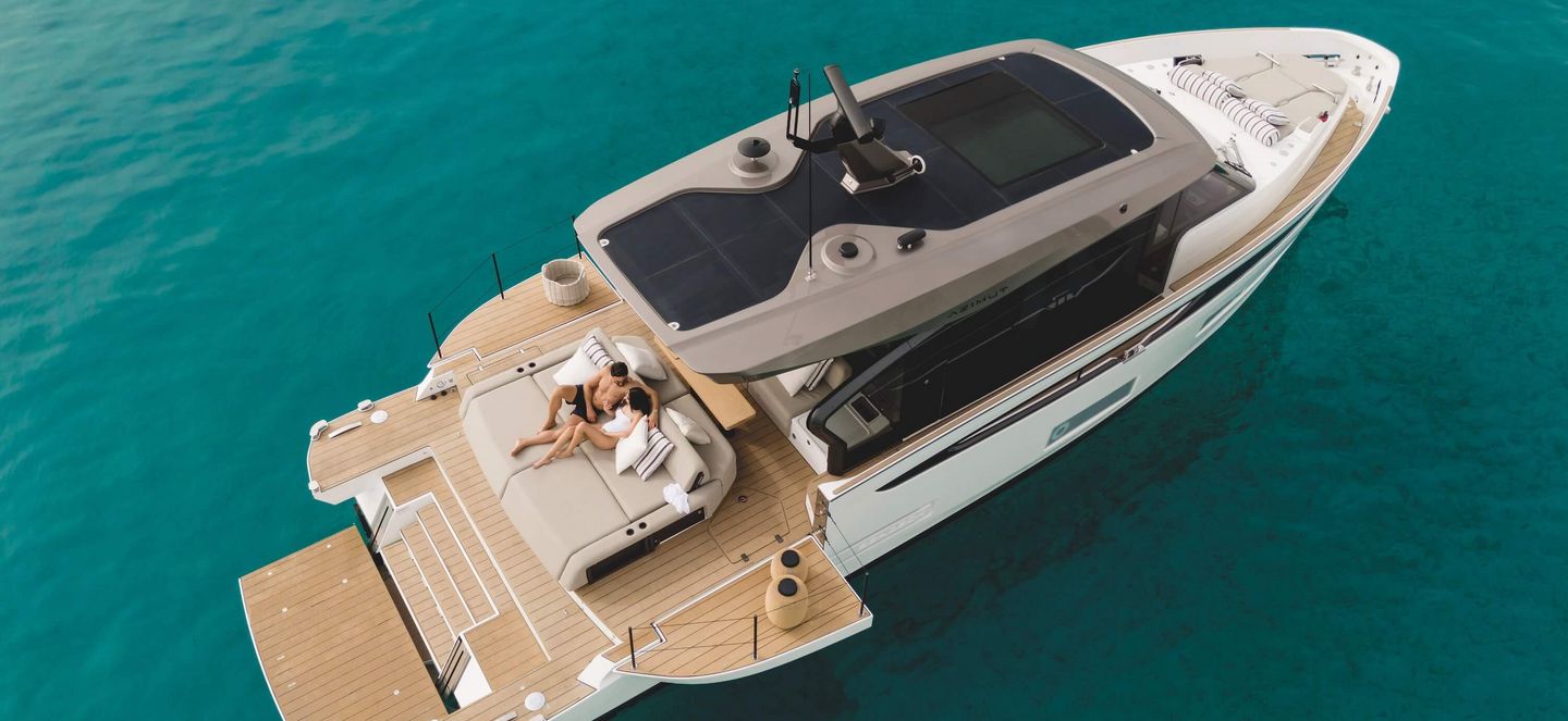 Azimut Seadeck 6