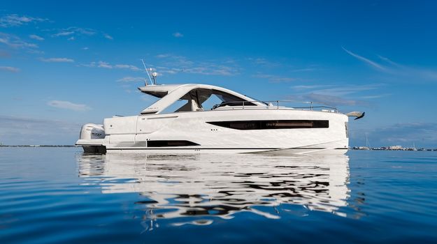 Jeanneau-Power Dayboat-DB/37 OB NEW