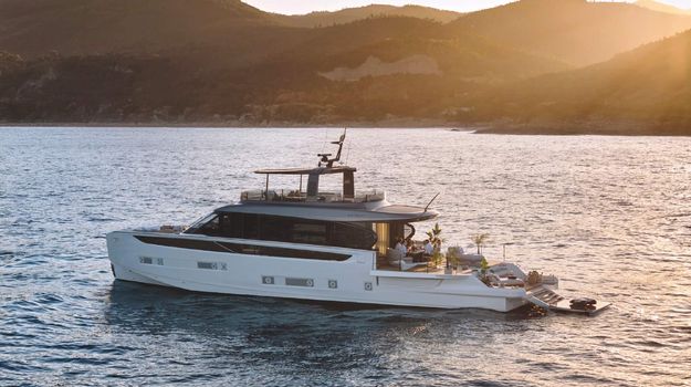 Azimut-Seadeck-9 NEW