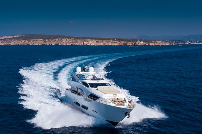 Motor Yacht 
