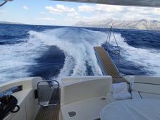 62 Flybridge 