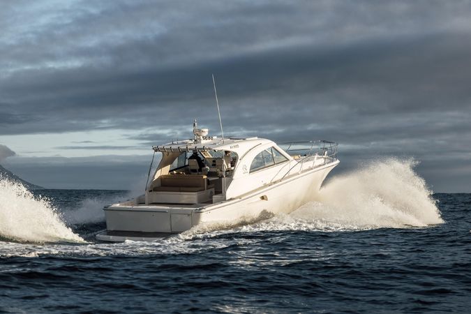 43 Offshore Express 