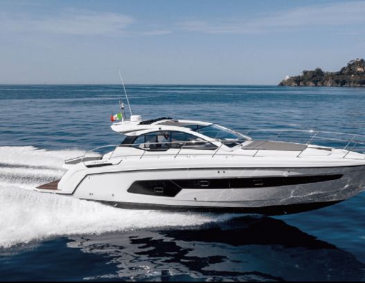Volvo Penta’s Assisted Docking system set to confirm Azimut Yachts rule of the waves